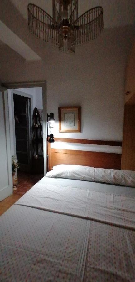 Mary'S Rooms Low Cost Valencia Exterior photo